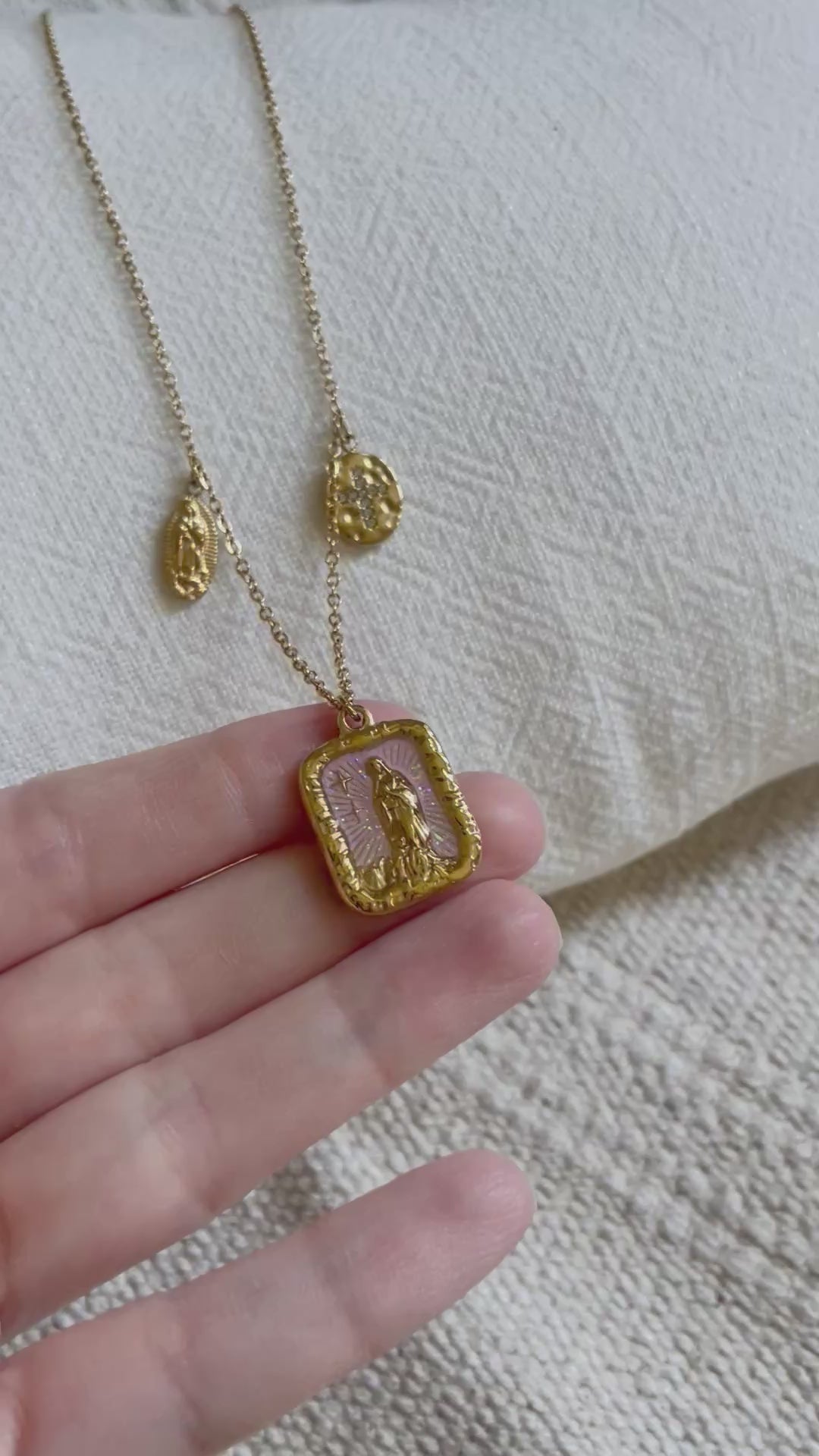 Collier « Sacra »